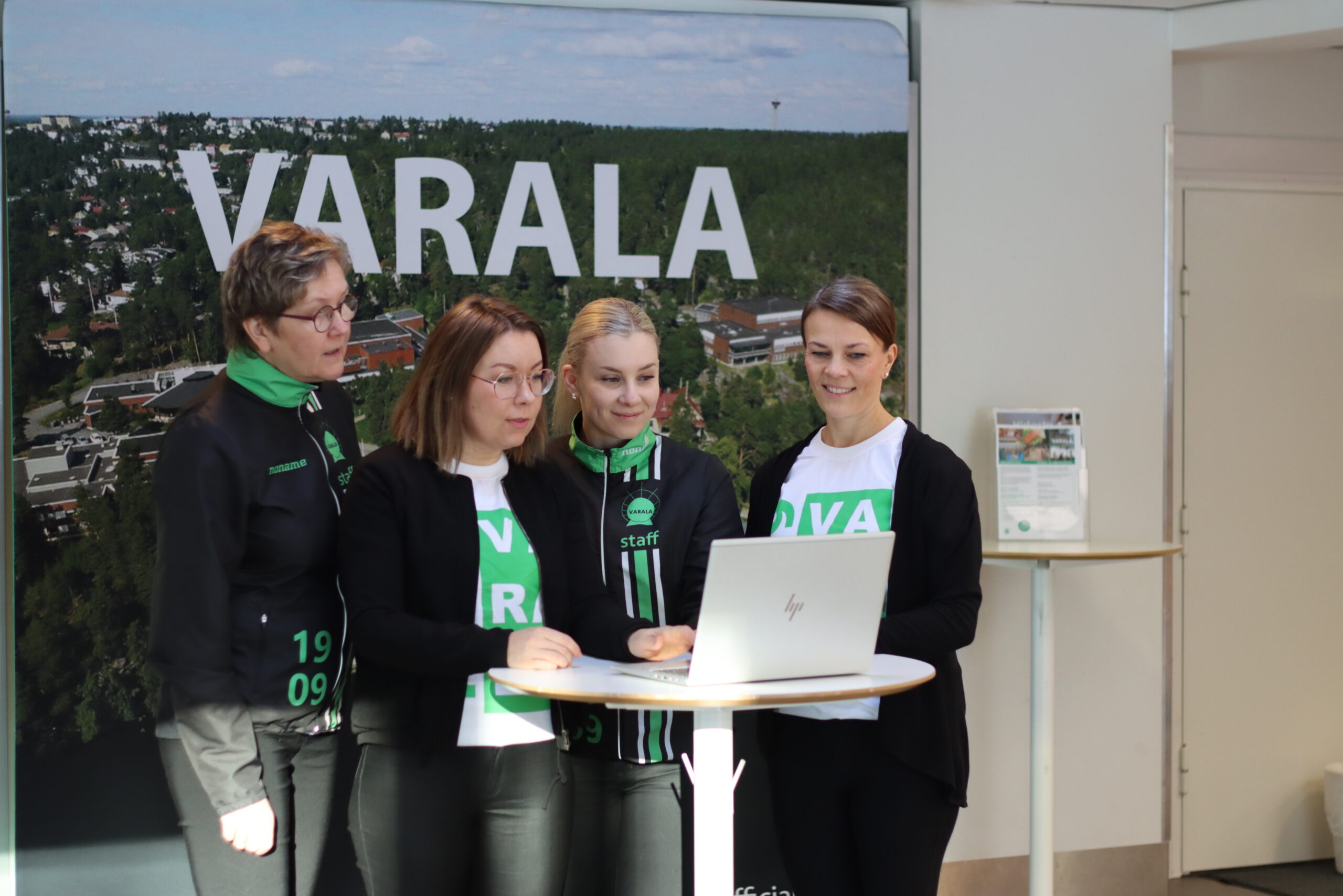 Rekrytointi: Asiakaspalvelija vastaanottoon